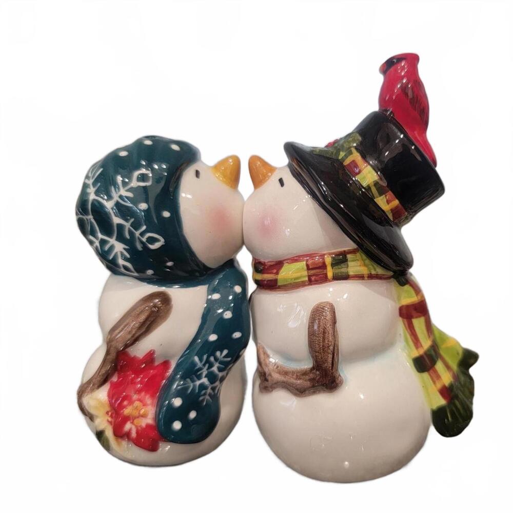 Westland Kissing Magnetic Snowman Salt and Pepper Shakers NIB